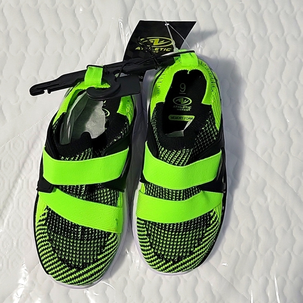 Boys shoes